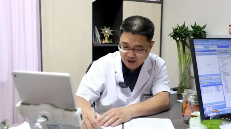 从医者初心到专业创新，精神科赵振海中西结合守护精神心理健康