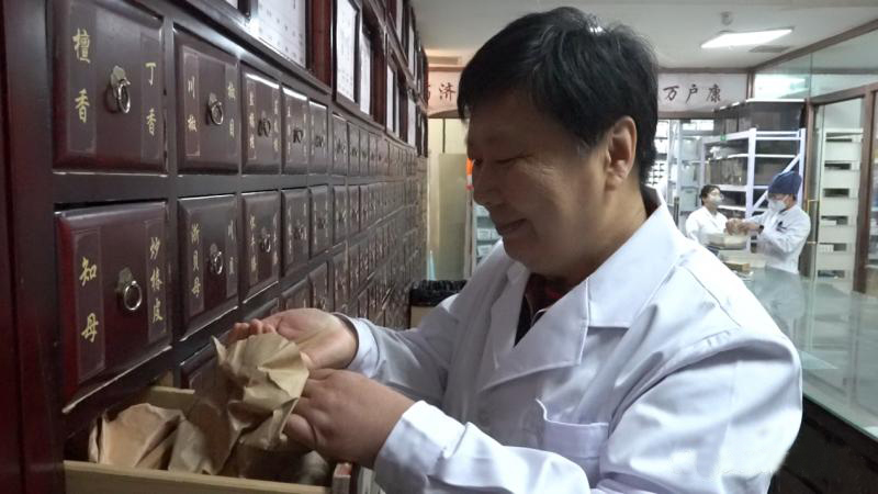 精神科杨晓：抑郁不是“想开点”就能好，中西结合才是关键之策